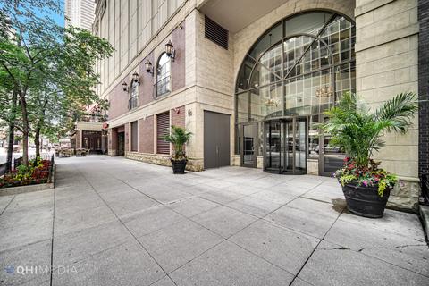 630 N State St #2510, Chicago, IL 60654