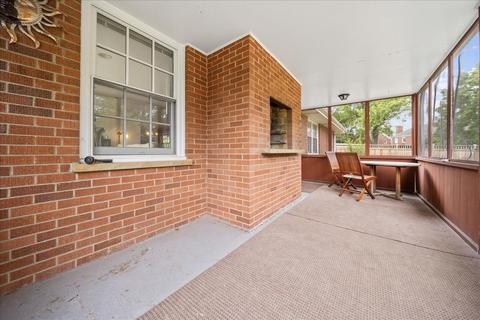 2300 Robincrest Ln, Glenview, IL 60025 photo 4