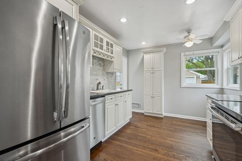 1285 Dennis Pl, Des Plaines, IL 60018 photo 8