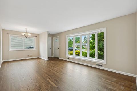 1285 Dennis Pl, Des Plaines, IL 60018 photo 3