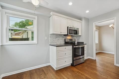 1285 Dennis Pl, Des Plaines, IL 60018 photo 10