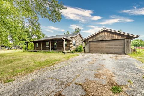 11526 Dorothea Ave, Machesney Park, IL 61115