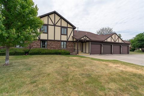 34 Crystal Ct #34, Pontiac, IL 61764