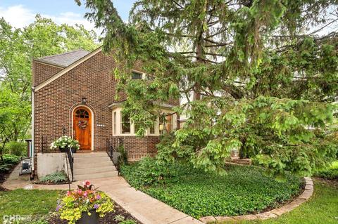 2329 Thayer St, Evanston, IL 60201