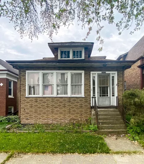 3621 N Lotus Ave, Chicago, IL 60641