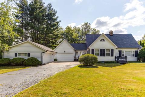 7 N227 Glen Rd, Medinah, IL 60157