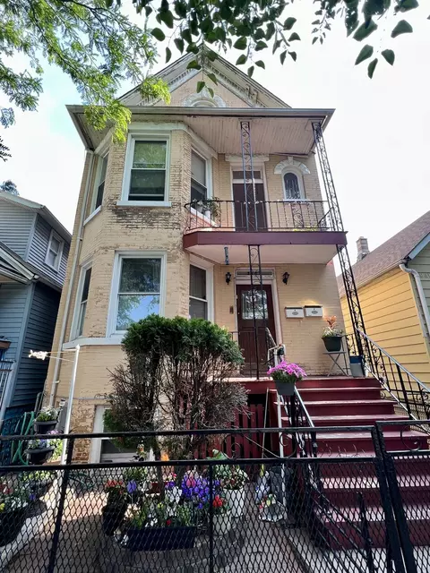 2827 W 23rd St, Chicago, IL 60623