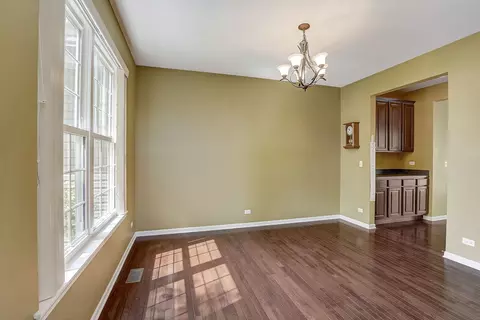 12937 Meadow Ln, Plainfield, IL 60585 photo 4