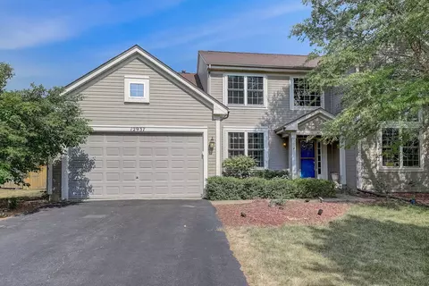 12937 Meadow Ln, Plainfield, IL 60585 photo 2