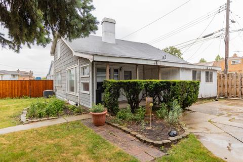 5607 N Overhill Ave, Chicago, IL 60631