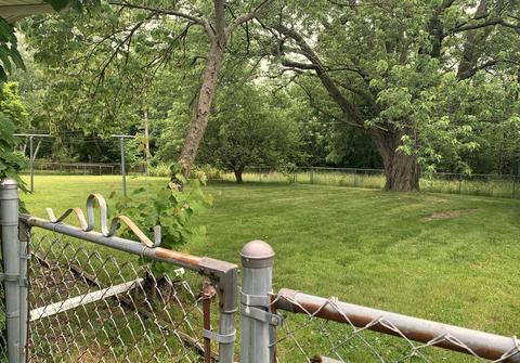 Undisclosed, Elgin, IL 60123 photo 2