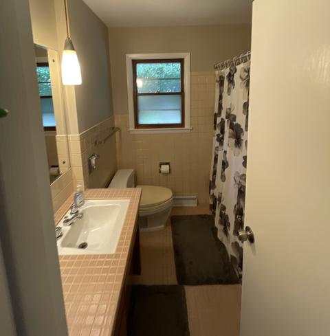Undisclosed, Elgin, IL 60123 photo 7