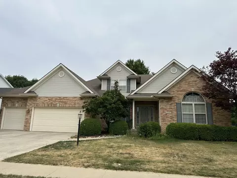 2108 Strand Dr, Champaign, IL 61822