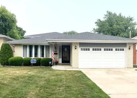 4916 Wick Dr, Oak Lawn, IL 60453
