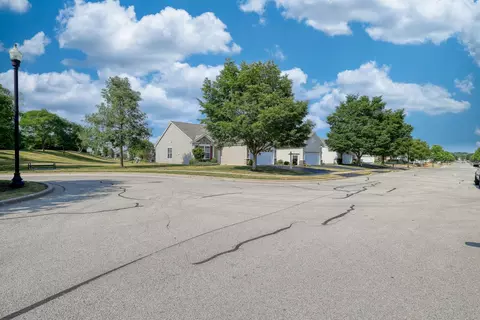 2878 Cascade Falls Cir, Elgin, IL 60124 photo 23