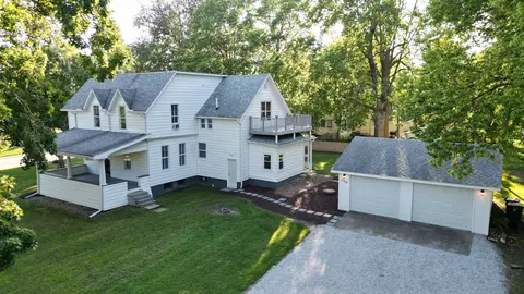 506 W Marion St, Monticello, IL 61856