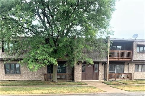 9147 S Roberts Rd #101, Hickory Hills, IL 60457