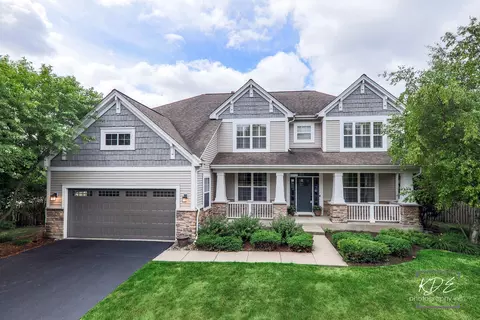 716 Mayfield Ct, Naperville, IL 60565