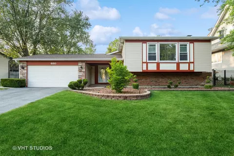 680 Sheffield Ln, Bolingbrook, IL 60440