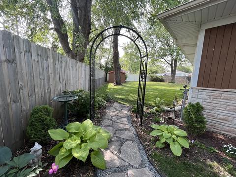 228 Cindy Ln, Wheeling, IL 60090 photo 43