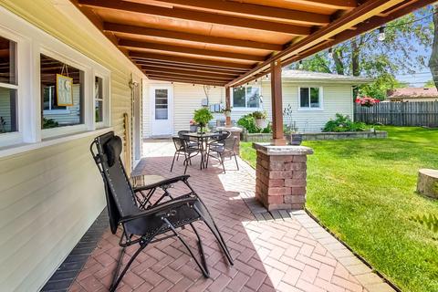 228 Cindy Ln, Wheeling, IL 60090 photo 33
