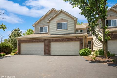 149 Southwicke Dr #B, Streamwood, IL 60107