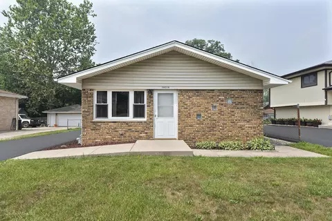16216 Forest Ave, Oak Forest, IL 60452