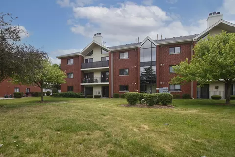 18136 Rita Rd #3D, Tinley Park, IL 60477