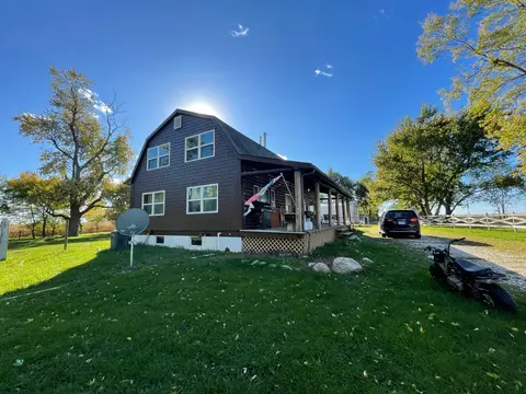 Exterior - 5764 E 200 North Rd, Sidell, IL 61876 photo 4 of 16
