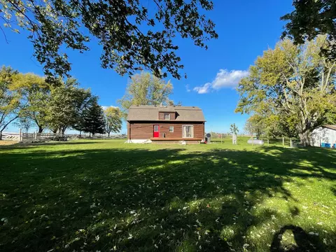 Exterior - 5764 E 200 North Rd, Sidell, IL 61876 photo 13 of 16