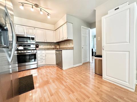 508 Crossing Ct, Rolling Meadows, IL 60008 photo 4