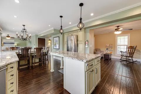 655 W Paddock Dr, Wheeling, IL 60090 photo 14