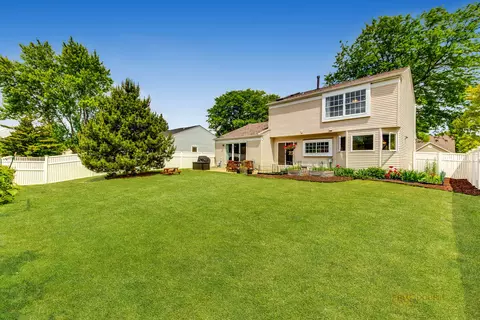 655 W Paddock Dr, Wheeling, IL 60090 photo 31