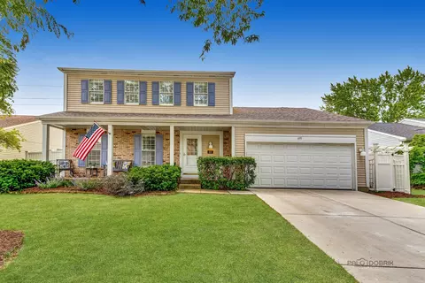 655 W Paddock Dr, Wheeling, IL 60090 photo 2