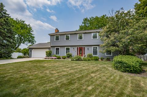 25 Honeyberry Ct, Naperville, IL 60540