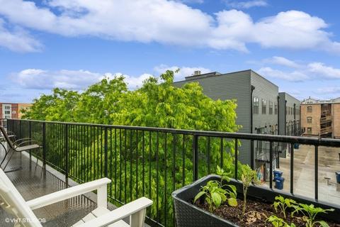 844 E 45th St, Chicago, IL 60653 photo 22
