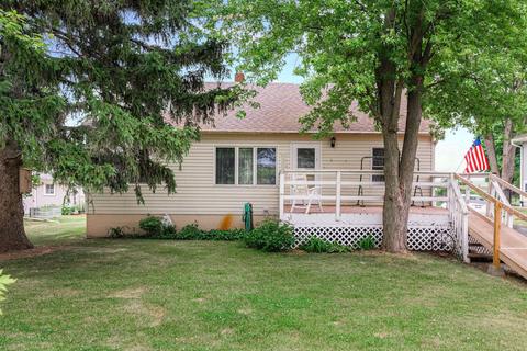 5 N881 Meredith Rd, Maple Park, IL 60151