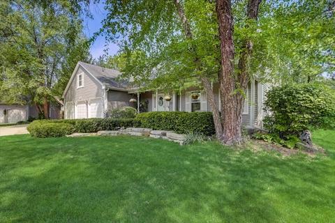 270 Coventry Ct, Elgin, IL 60123