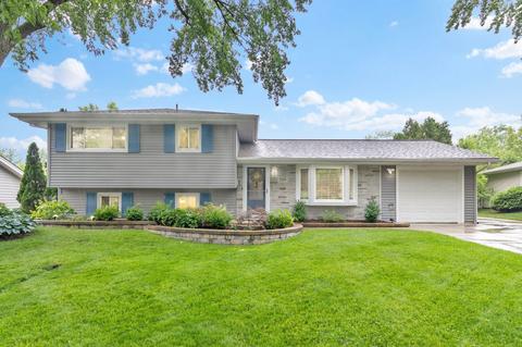 509 Brockton Ln, Schaumburg, IL 60193
