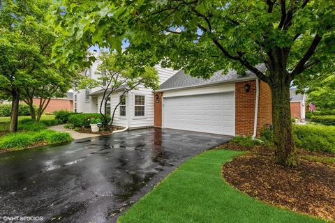101 Templeton St, Lake Bluff, IL 60044