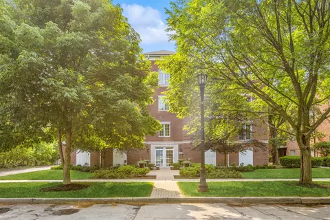 2536 Mcdaniel Ave #301, Evanston, IL 60201