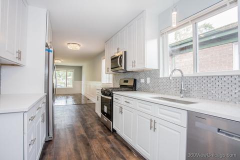 9217 S Wallace St, Chicago, IL 60620 photo 16