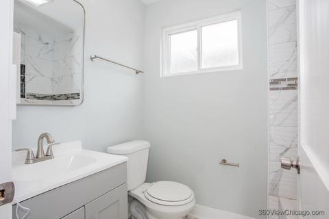 9217 S Wallace St, Chicago, IL 60620 photo 23