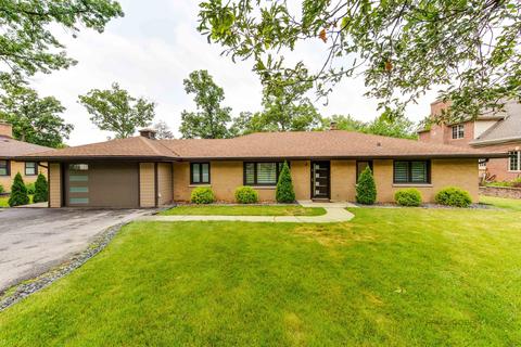 230 N Forest Ct N, Addison, IL 60101 photo 3