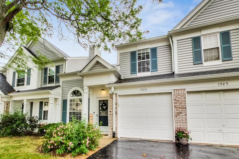 1523 Apple Grove Ln, Westmont, IL 60559