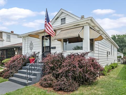 6069 S 75th Ave, Summit, IL 60501 photo 2