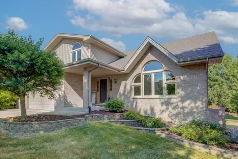 1289 Durham Ln, Lemont, IL 60439