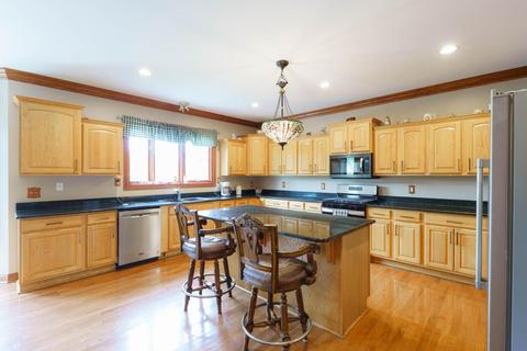 350 Logue Cir, Seneca, IL 61360 photo 7