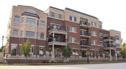 17200 Oak Park Ave #R-201, Tinley Park, IL 60477