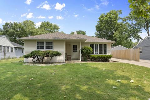 3604 Dove St, Rolling Meadows, IL 60008 photo 2